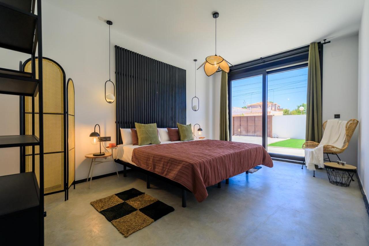 Villa Mi Luna ตอร์เรเวียคา ภายนอก รูปภาพ